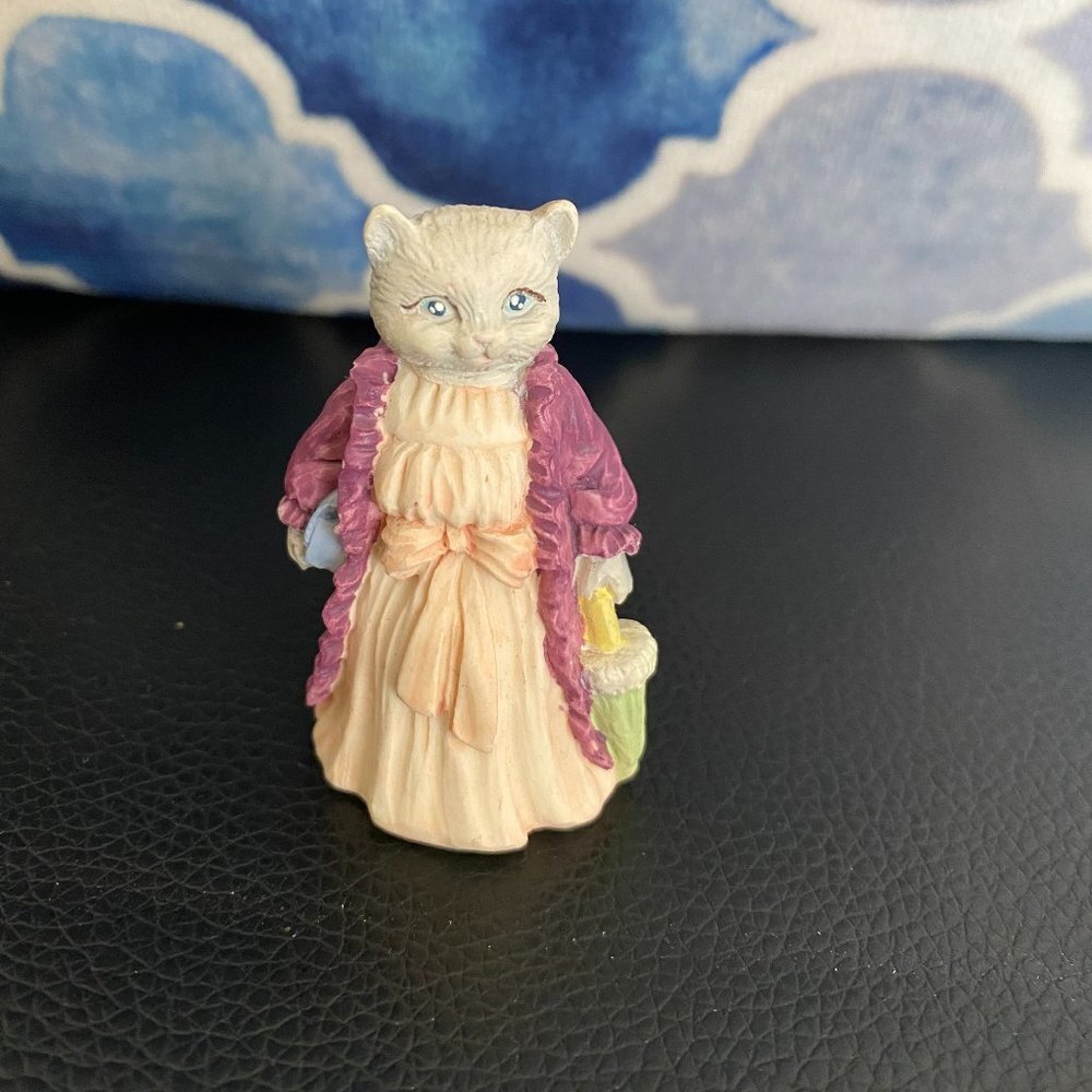Vintage Miniature Figurine J.C. Girl Cat with Pink Coat & Umbrella - Picture 4 of 14